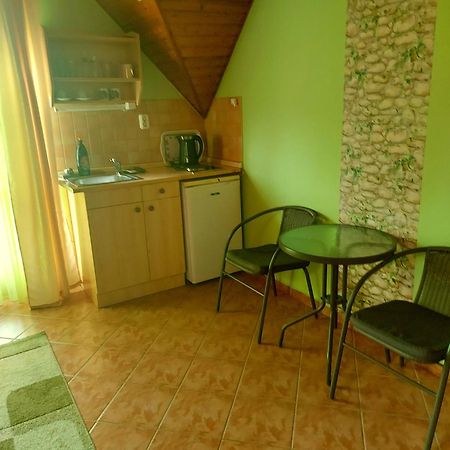 Dora Studio Apartmanok Zalakaros Exteriér fotografie