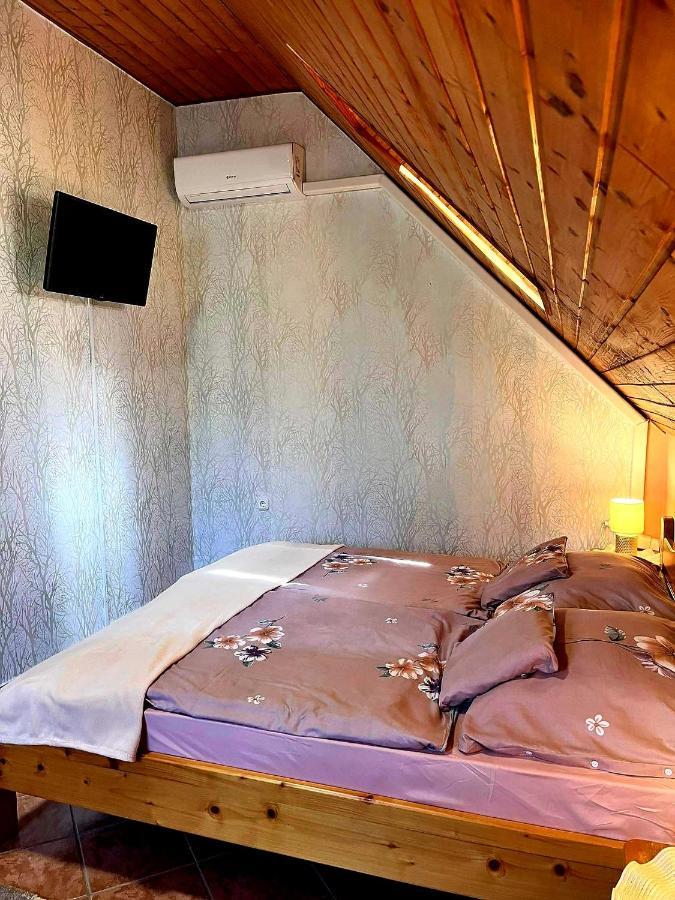 Dora Studio Apartmanok Zalakaros Exteriér fotografie
