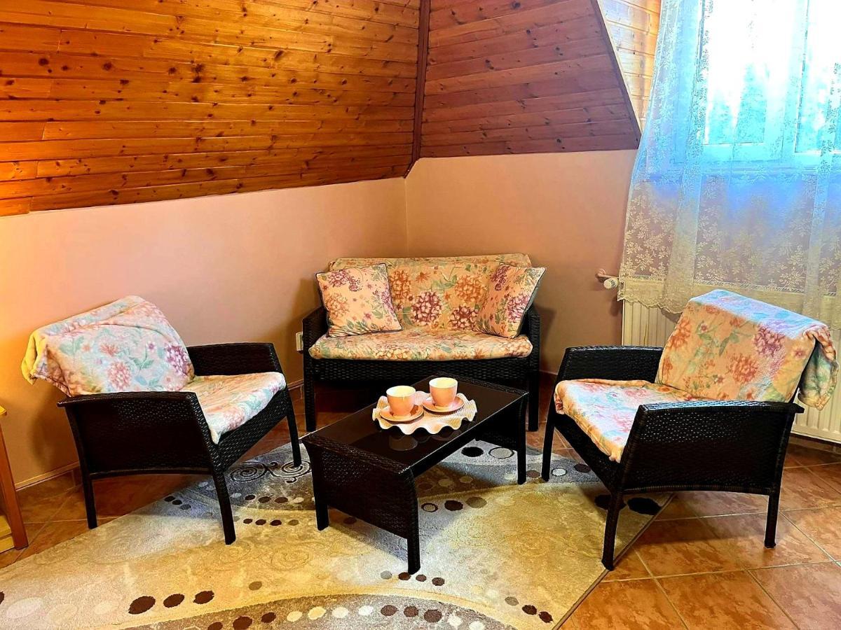 Dora Studio Apartmanok Zalakaros Exteriér fotografie