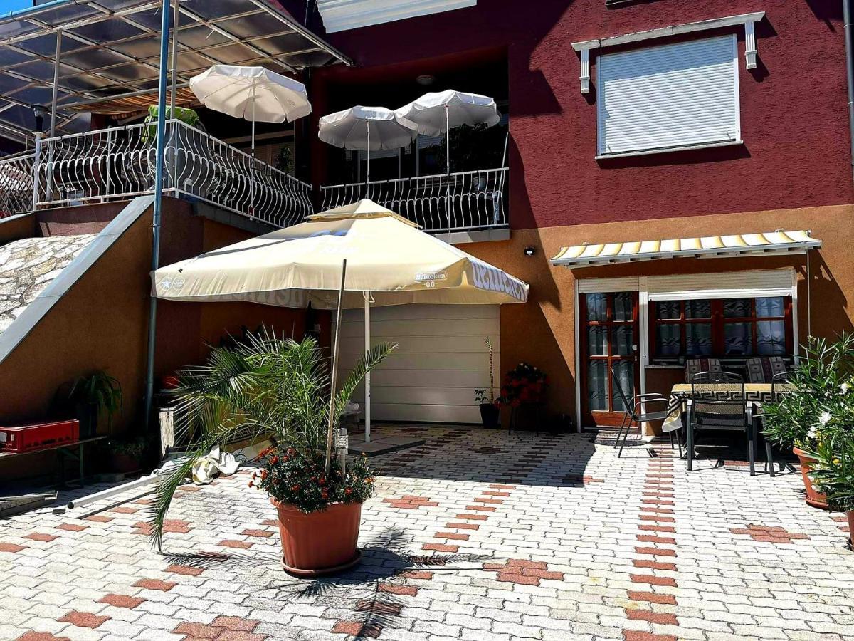 Dora Studio Apartmanok Zalakaros Exteriér fotografie