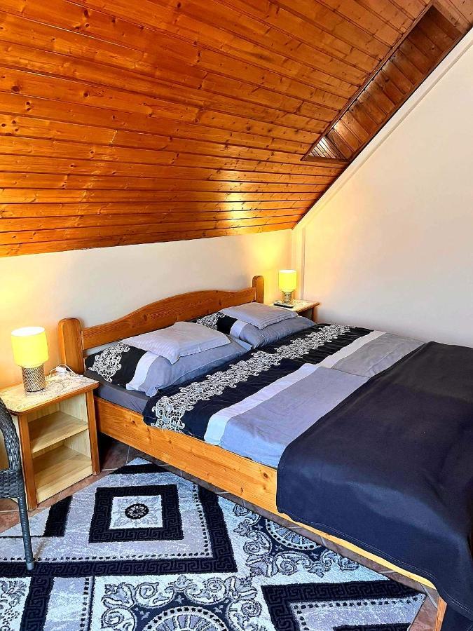 Dora Studio Apartmanok Zalakaros Exteriér fotografie