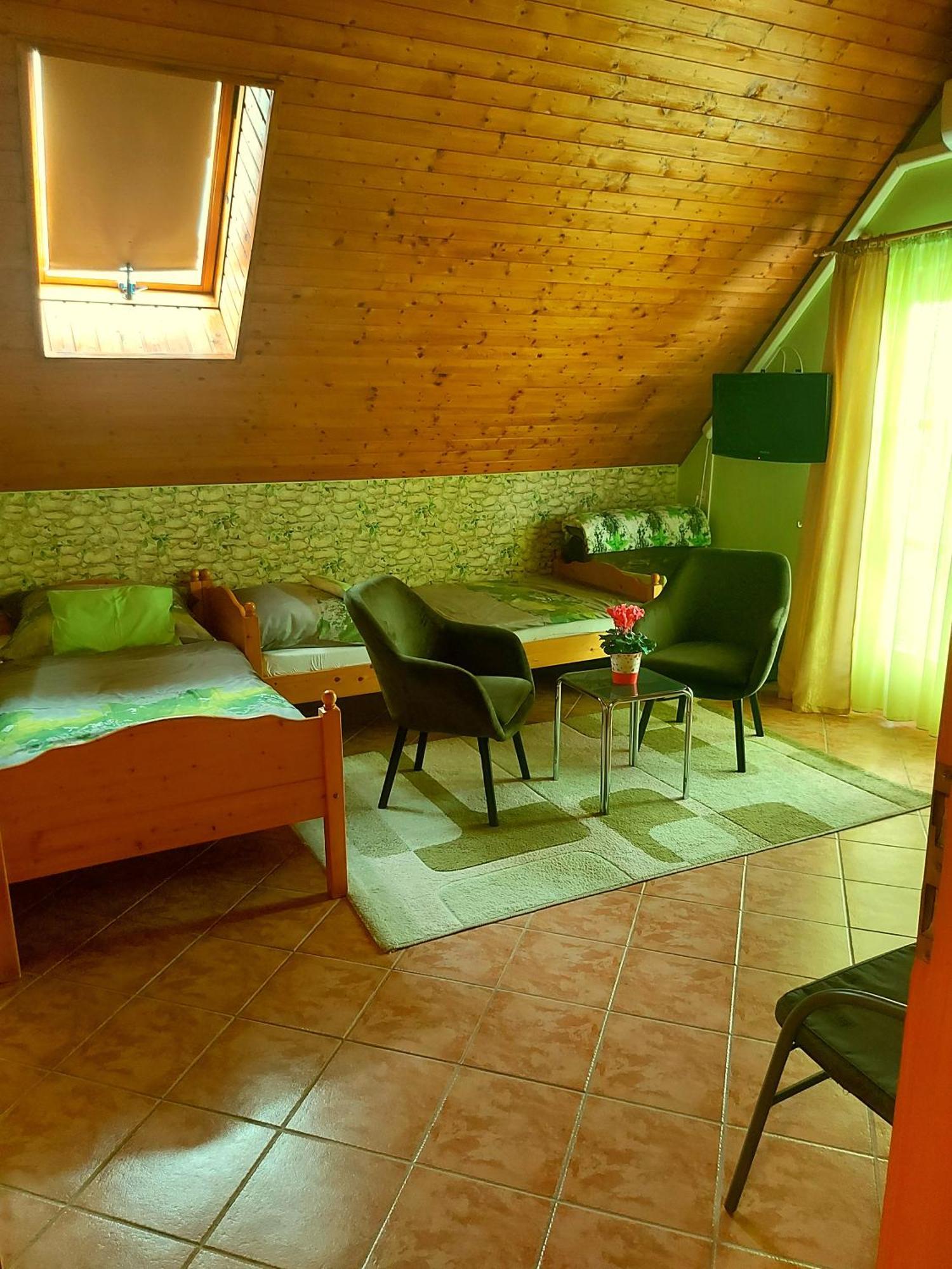 Dora Studio Apartmanok Zalakaros Exteriér fotografie